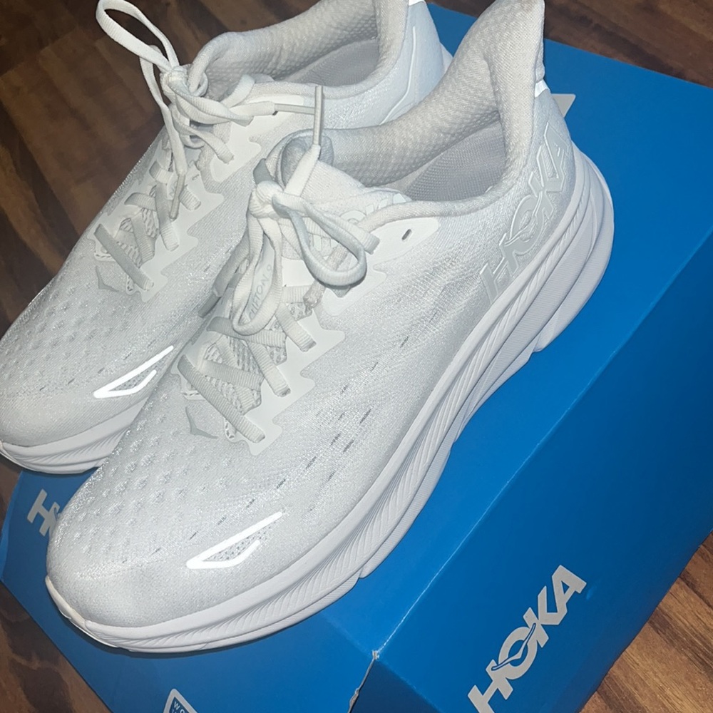 Hoka Clifton 9 running shoes